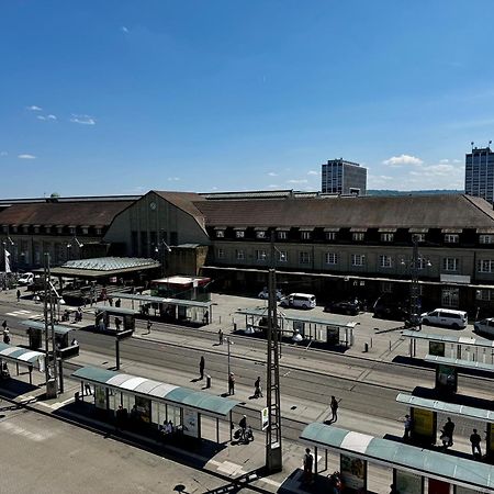 #Centralstation #130Qm Hauptbahnhof #Netflix Карлсруе Екстер'єр фото